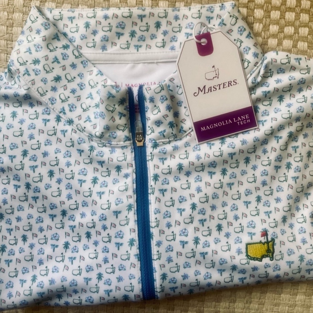 NWT Masters Magnolia Lane Tech Pullover